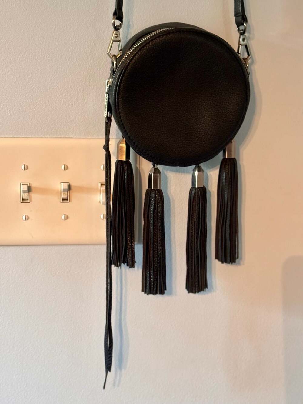 Boho Festival Tassel Circle Crossbody Bag | Black Leather Fringe Purse - Picture 4 of 10